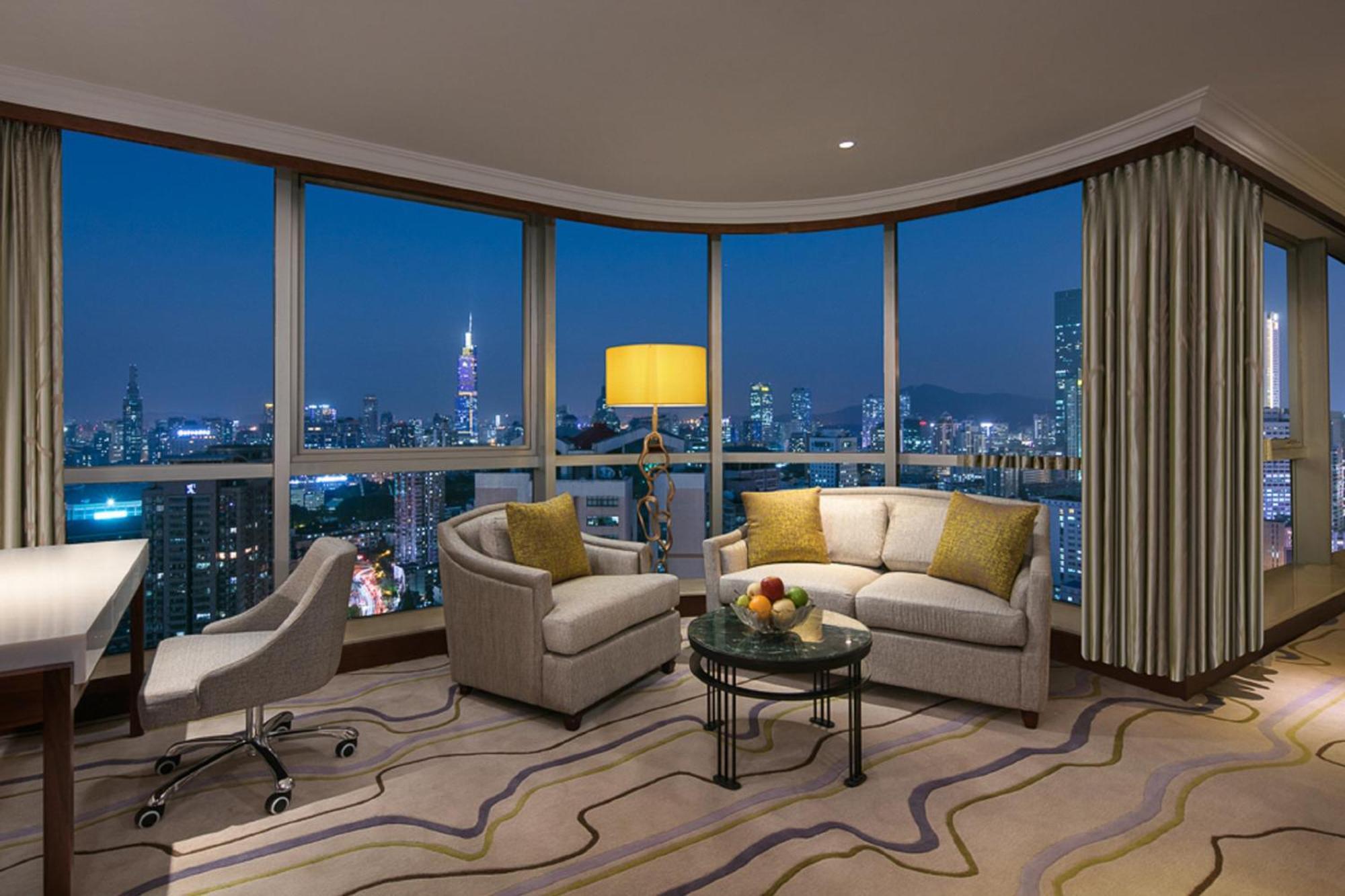 Sheraton Nanjing Kingsley Hotel & Towers Zewnętrze zdjęcie